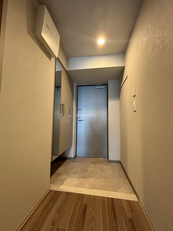 玄関　落ち着いた玄関です