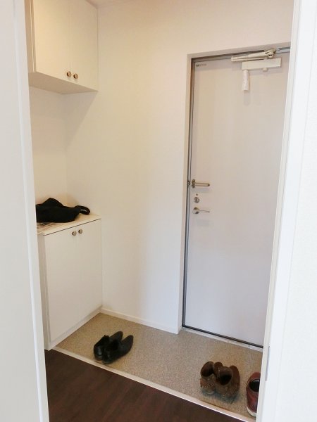 玄関　同建物参考写真