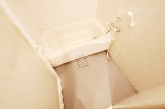 バス・シャワールーム　※２０２号室参照