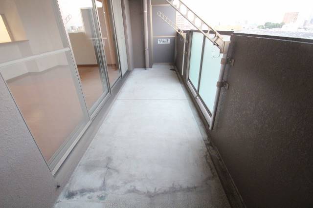 バルコニー　※２０２号室参照