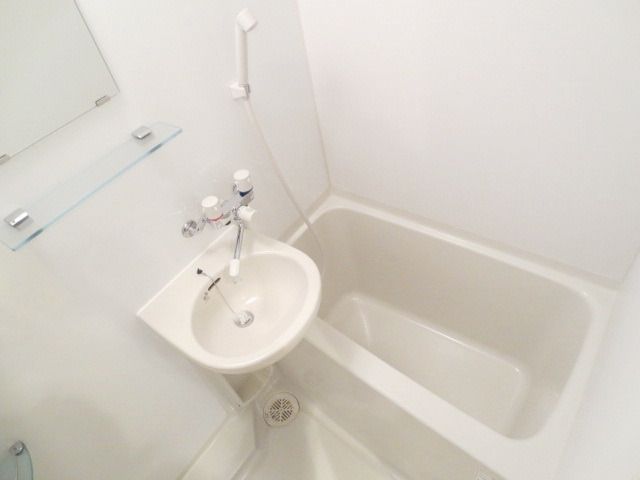 バス・シャワールーム　お部屋探しは株式会社　タウンハウジング　までお気軽にお問合…