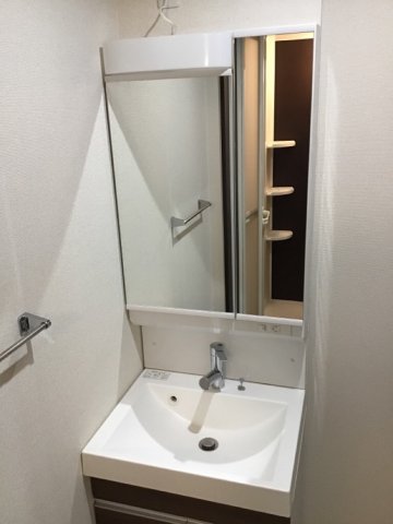 洗面設備　洗面所です