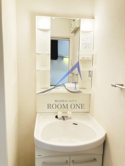 洗面設備　洗面台です。