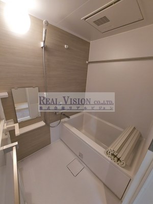 バス・シャワールーム　別号室の参考写真です。