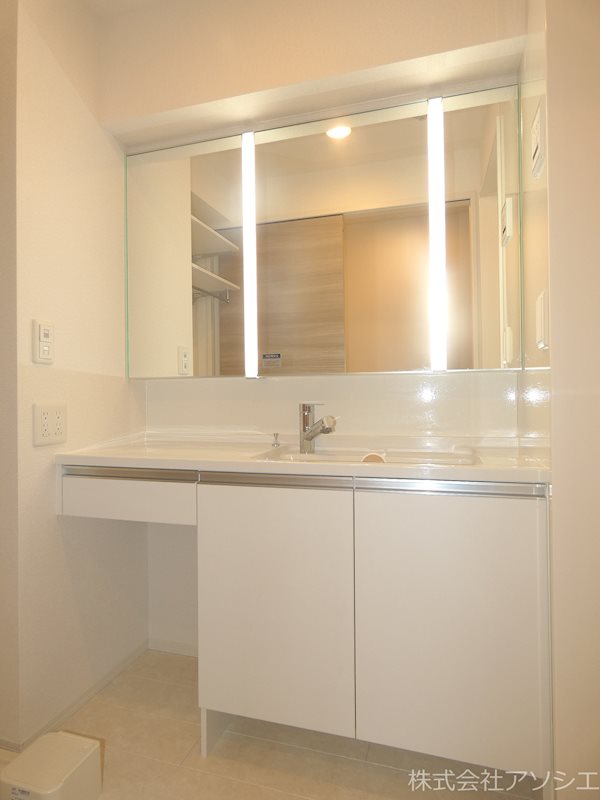 洗面設備　シャンプードレッサー