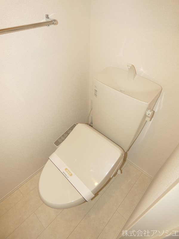 トイレ　ウォシュレット便座