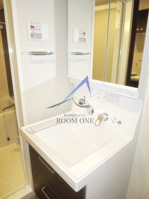 洗面設備　洗面台です。