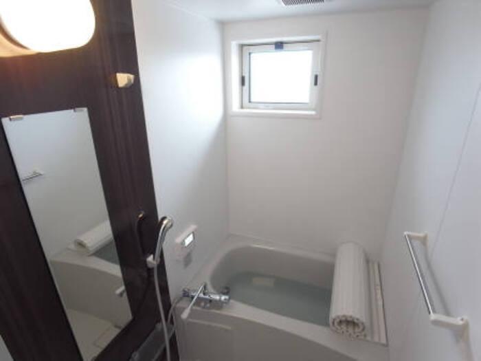 バス・シャワールーム　ユニットバス　追い焚き