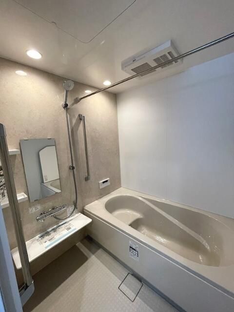 バス・シャワールーム　日々の暮らしに欠かせないお風呂です