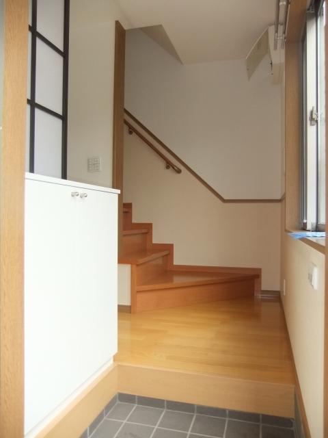 玄関　クリーニング前　写真