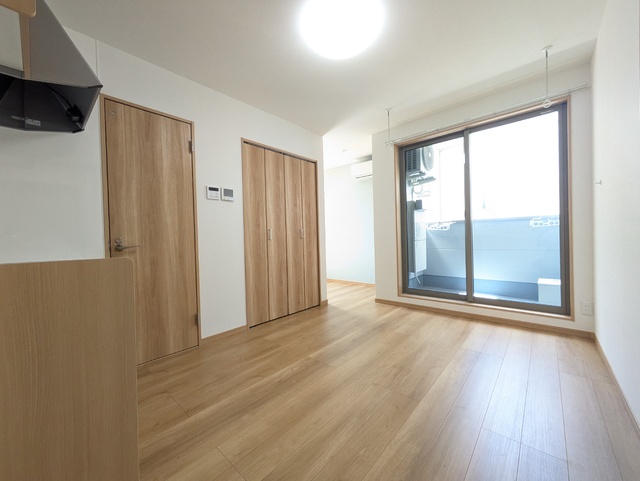 居室・リビング　洋室８．８帖のワンルーム※同タイプ参考写真