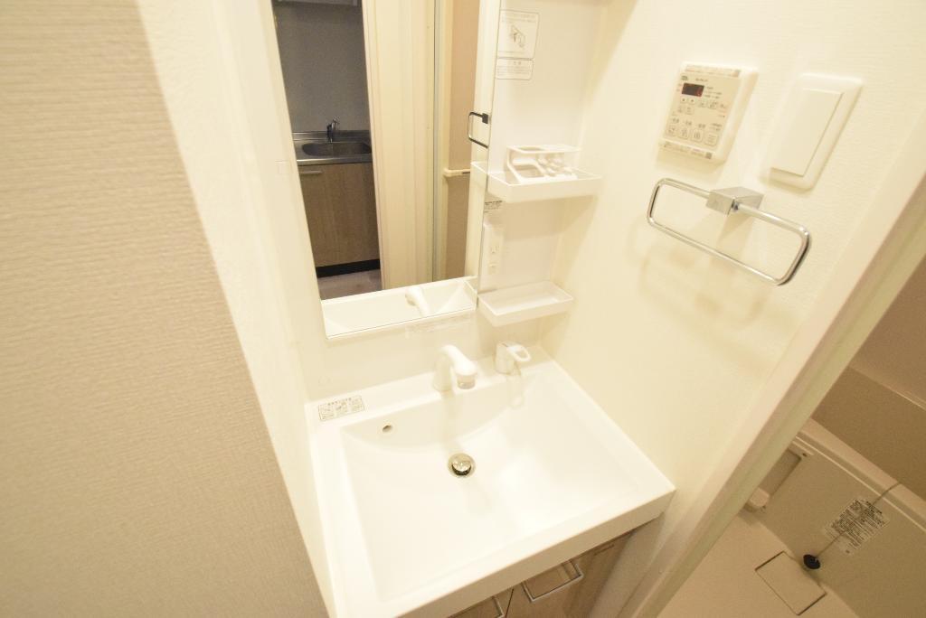 洗面設備　洗髪洗面化粧台