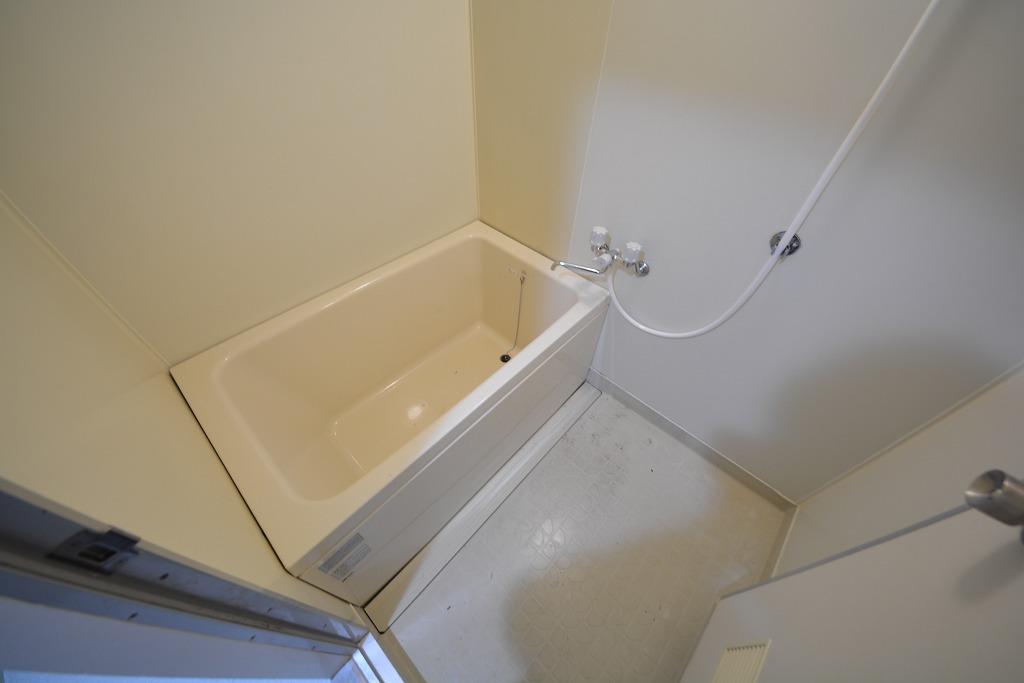 バス・シャワールーム　日宝サンフラッツ上町台　浴室