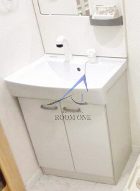 洗面設備　洗面台です。