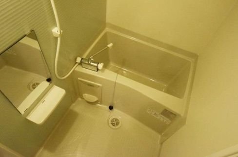 バス・シャワールーム　※別部屋参考写真