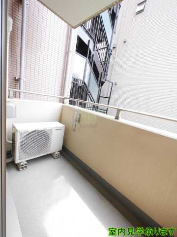 バルコニー　別部屋の画像になります。