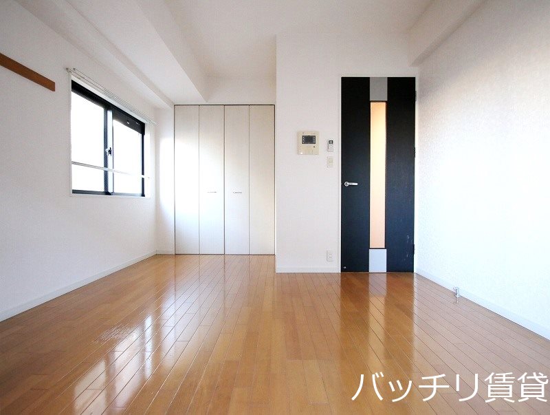 居室・リビング　同シリーズタイプの為、現状を優先いたします