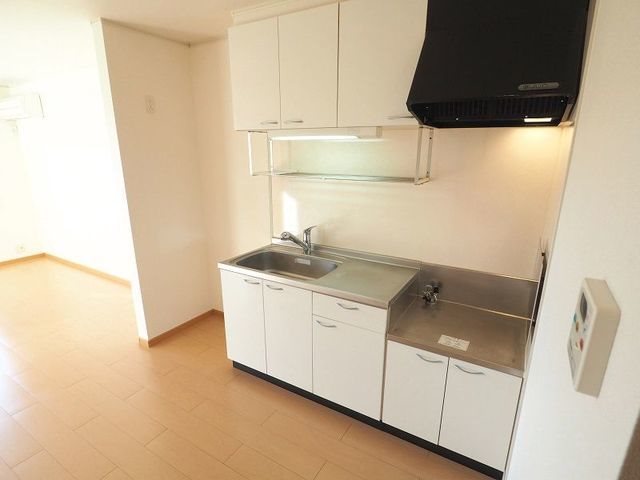キッチン　※同タイプの写真になります。