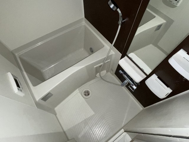 バス・シャワールーム　お風呂で日々の疲れを落としましょう