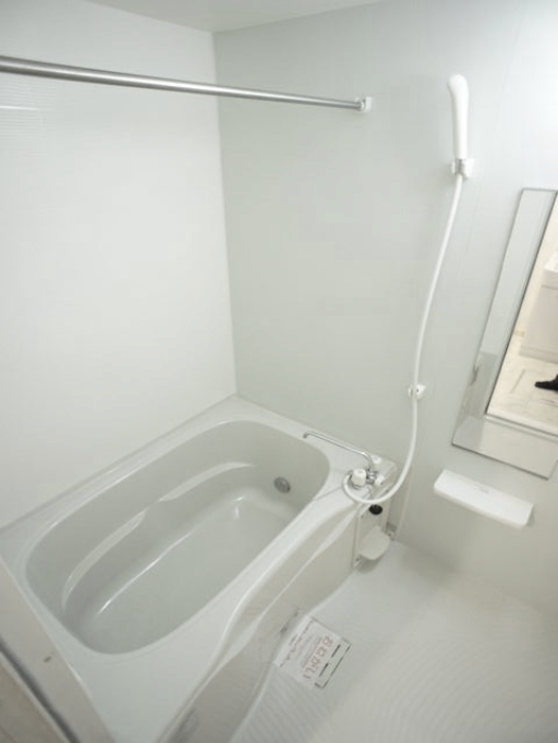 バス・シャワールーム　ゆったり過ごせるお風呂です♪