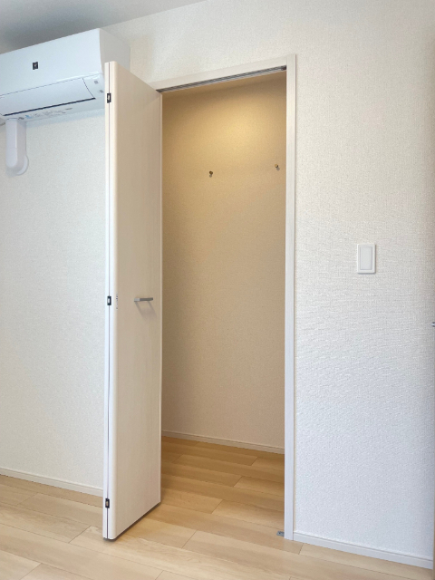 収納　同型写真