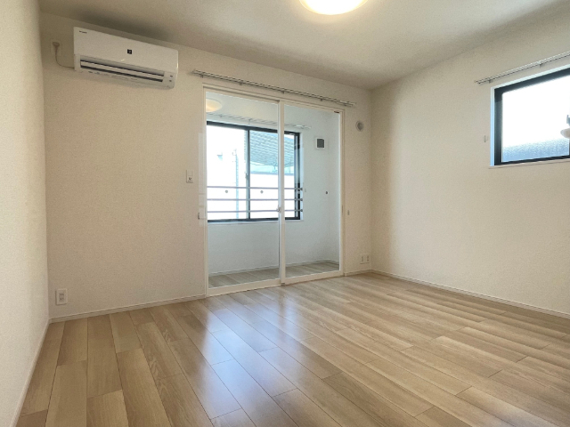 居室・リビング　同型写真