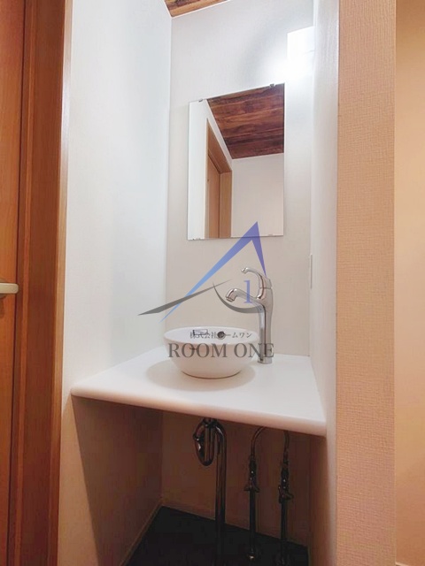 洗面設備　独立洗面台です。