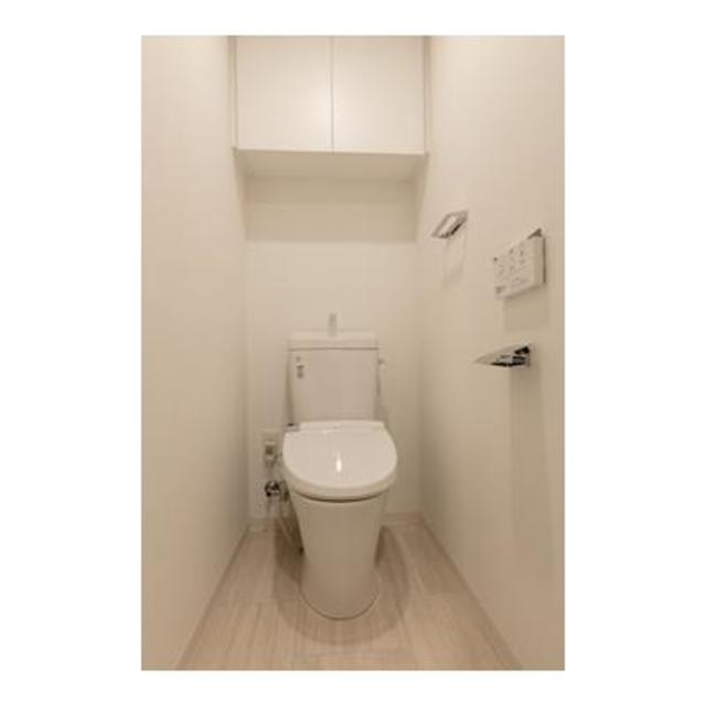 トイレ　※写真は同タイプ住戸です。