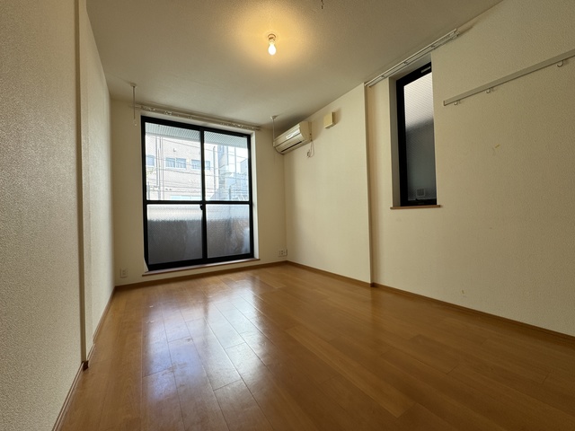 居室・リビング　★洋室７帖★