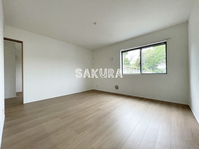 居室・リビング　開放感のあるゆったりとしたお部屋です♪