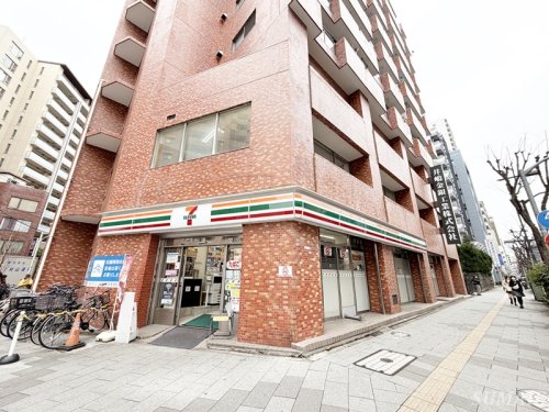 コンビニ　セブンイレブン（コンビニ）まで337m