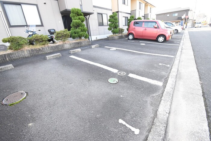 駐車場　駐車場