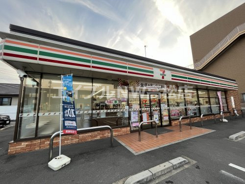 コンビニ　セブンイレブン 高松木太中央公園前店（コンビニ）まで235m