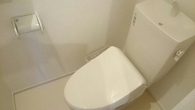 トイレ　コンパクトで使いやすいトイレです