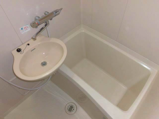 バス・シャワールーム　日々の暮らしに欠かせないお風呂です