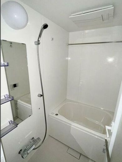 バス・シャワールーム　※別部屋参考写真