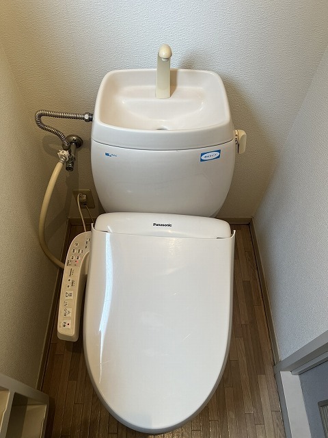トイレ　＊１０１号画像のため現況優先でお願いいたします