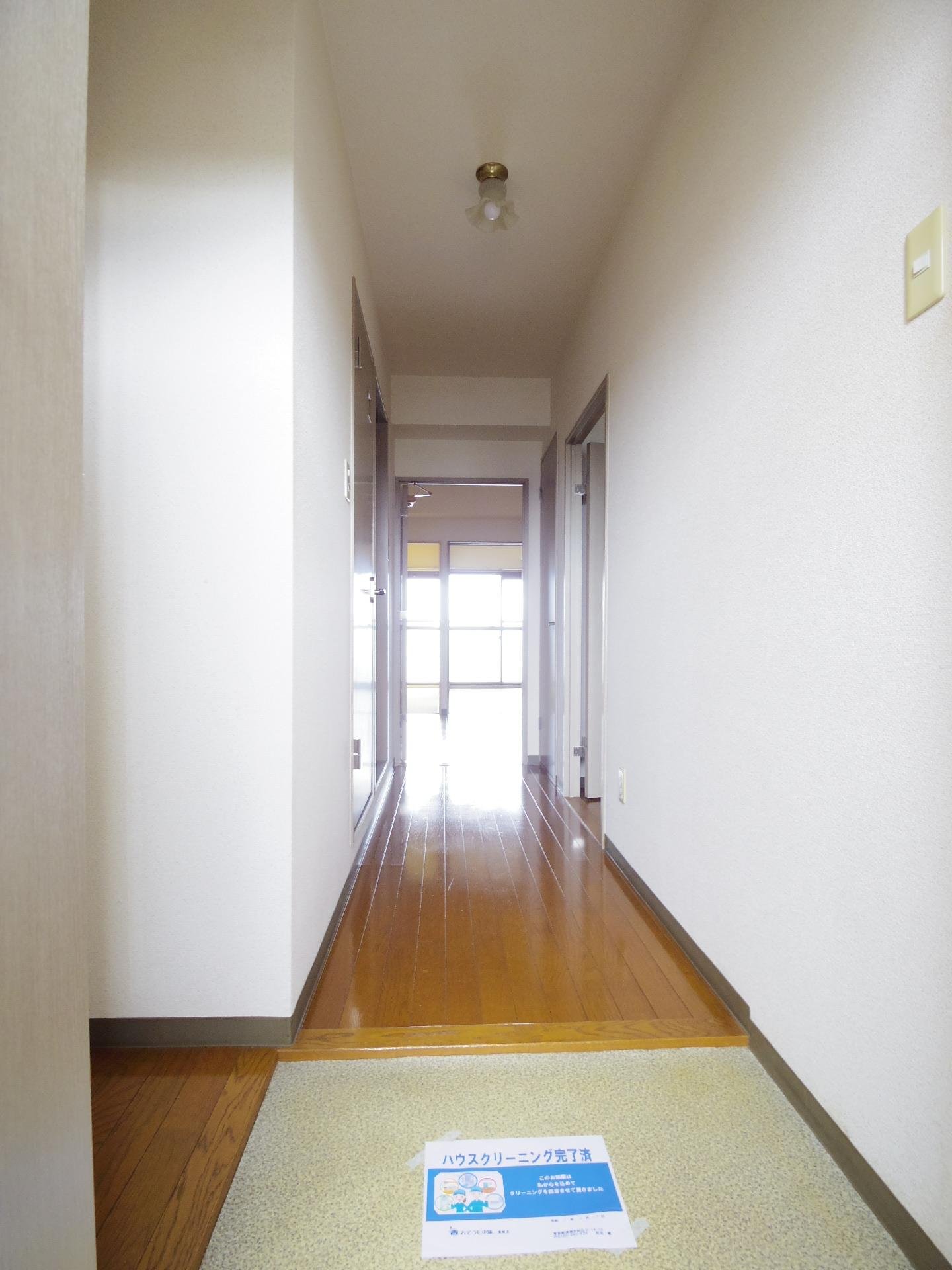 玄関　※他号室写真です