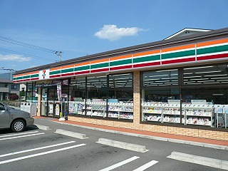 コンビニ　セブン-イレブン 河口湖船津登山道店（コンビニ）まで517m