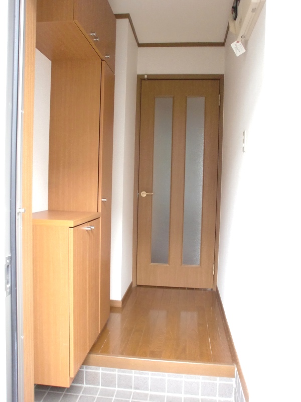 玄関　他号室参考写真