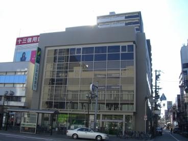 銀行　三井住友銀行 十三支店（銀行）まで170m