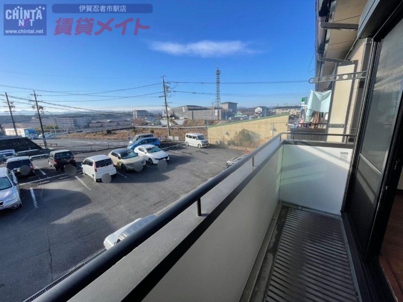 バルコニー　別部屋参考写真となります。