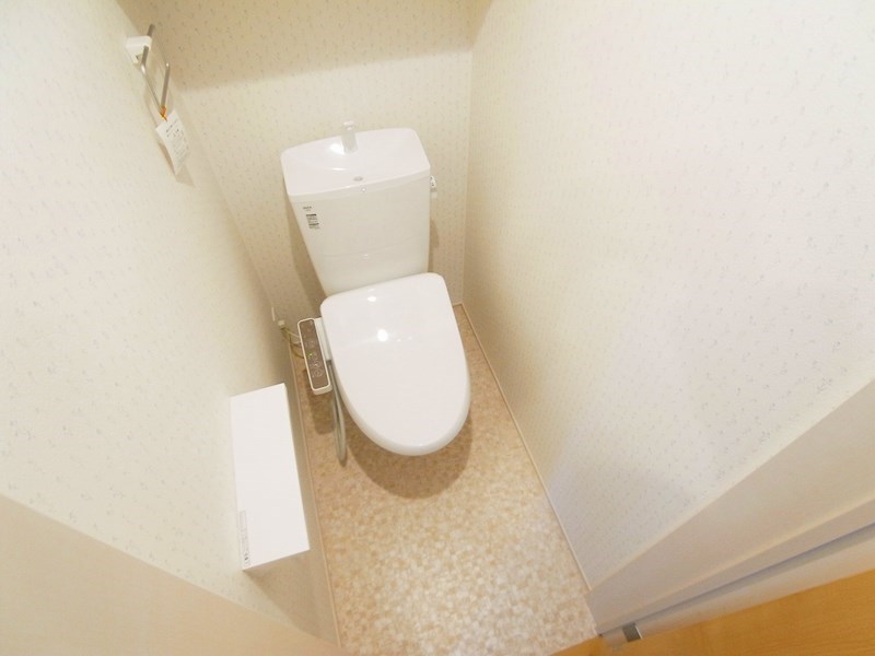 トイレ　別部屋参考写真