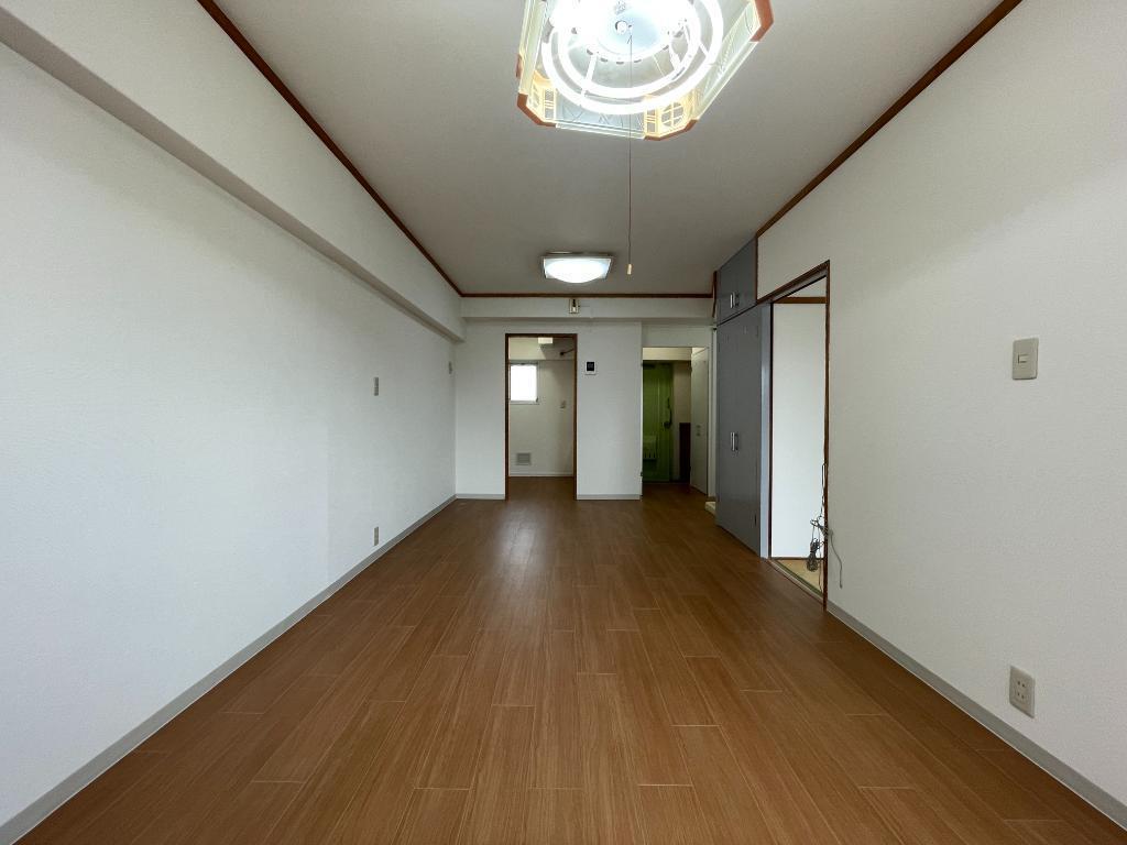 アーバンプラザ花京院の居間写真