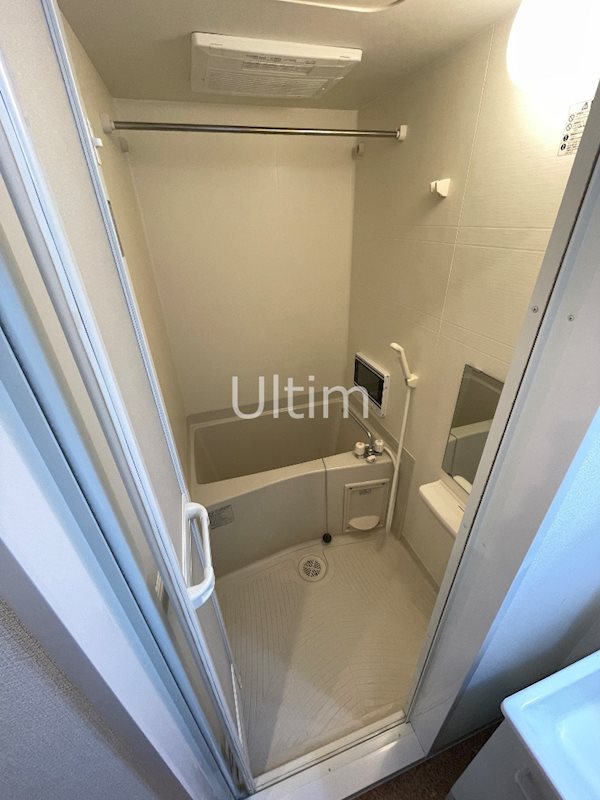 バス・シャワールーム　別の部屋の写真
