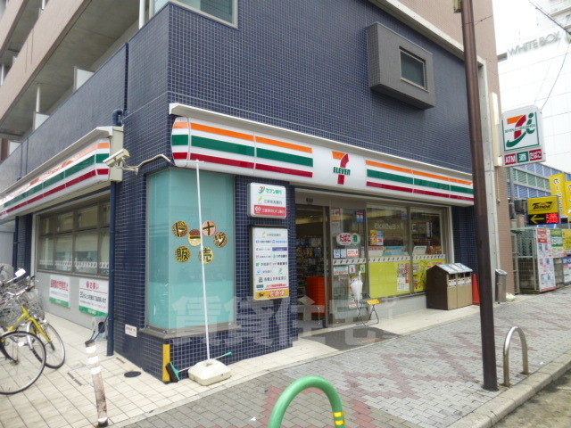 コンビニ　セブンイレブン　阪急茨木市駅東店（コンビニ）まで223m