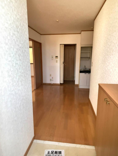 長蔵マンションの玄関写真