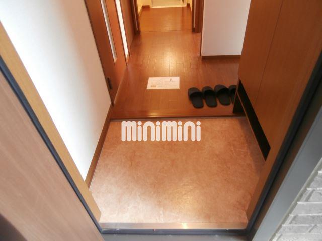 玄関　室内写真です。