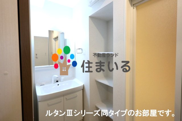 洗面設備　※写真は同型タイプとなります