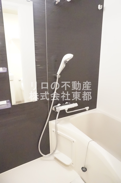 バス・シャワールーム　浴室には乾燥機が付いているので梅雨の時期でも安心です☆